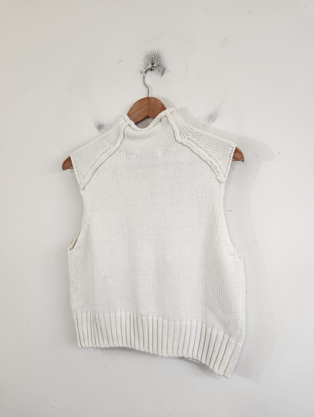 Zara Knit Sleeveless Pullover Sweater Tank - Picture 3 of 8